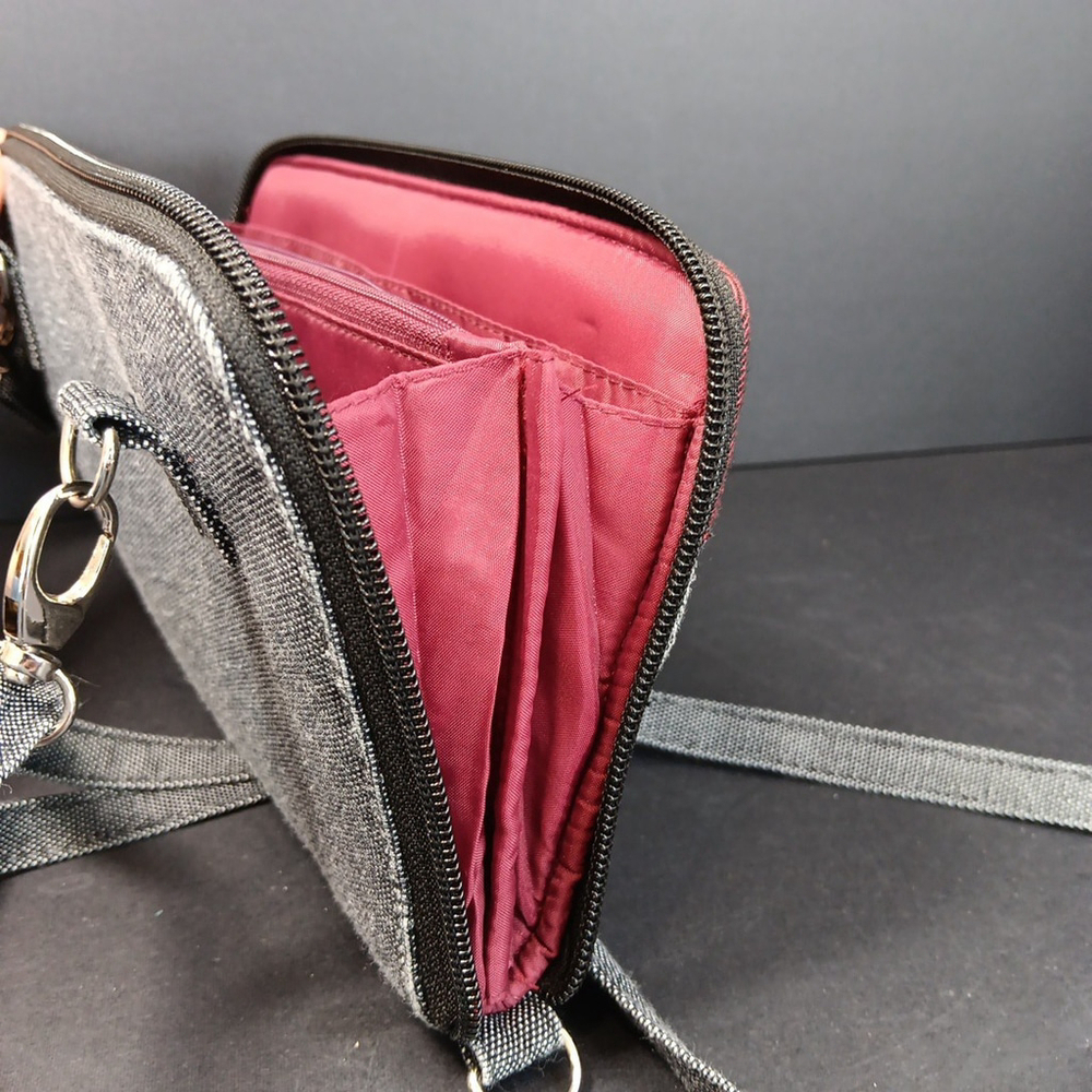 Jak's ACC-146 Womens Wallet Gray Crossbody Embroidered Sole Clef Very Good X - Picture 11 of 11